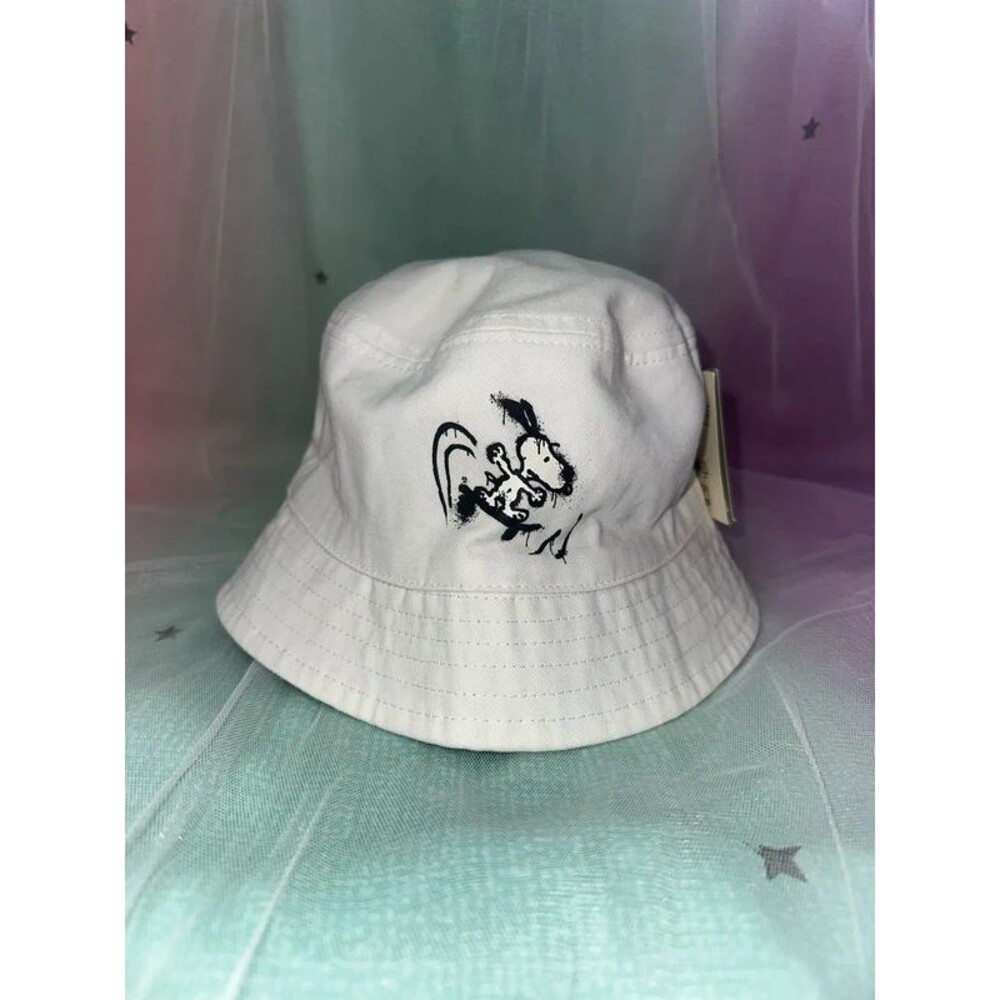 H&M Peanuts Snoopy Thrill Seeker Reversible Bucket Hat